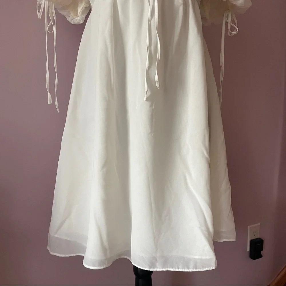 NEW! House of CB- Princess Ivory Georgette Mini Dress Size Small PLUS CUP - Picture 4 of 12